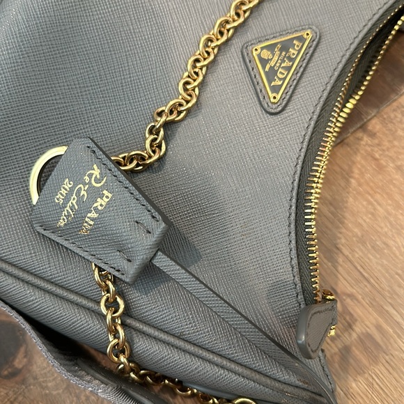 Prada Re-Edition 2005 Saffiano leather bag, grey - Picture 14 of 15
